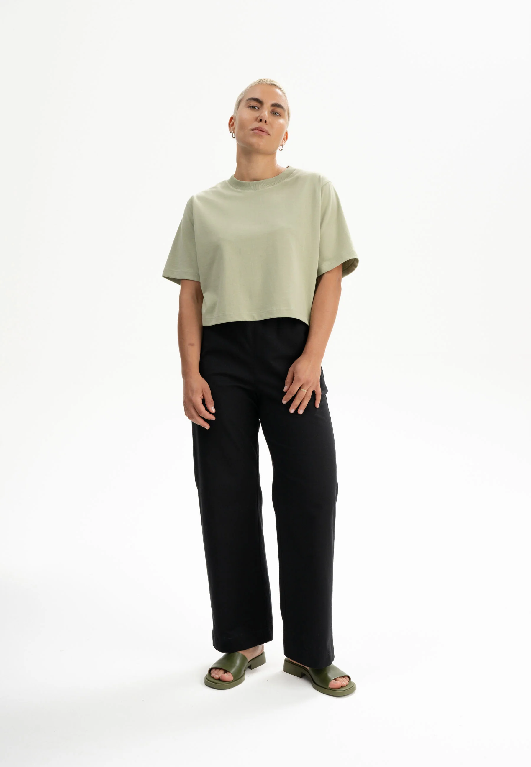Cropped T-Shirt schwer Style JOSHNA - Image 8
