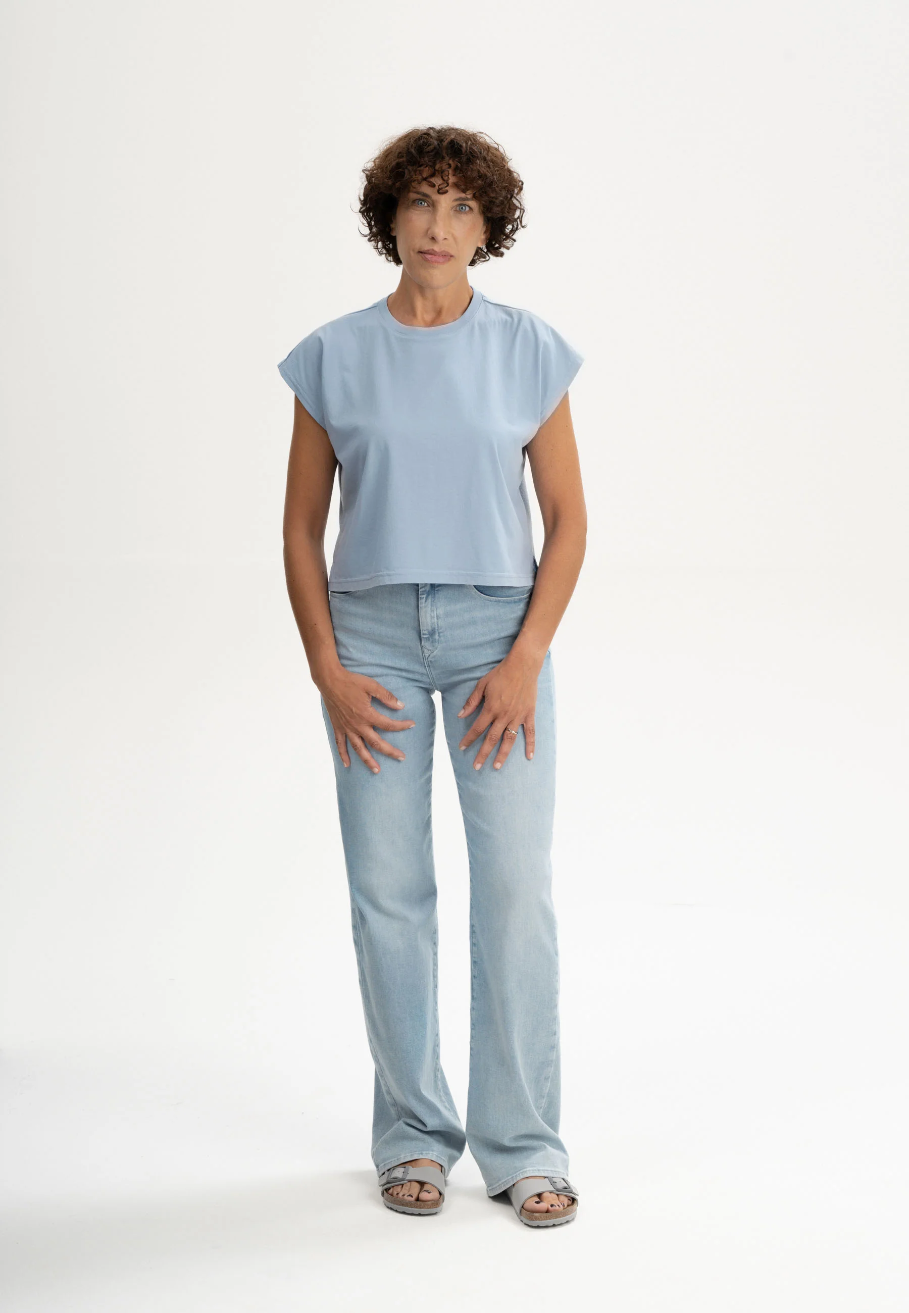 Cropped T-Shirt Style BHAMINI - Image 13