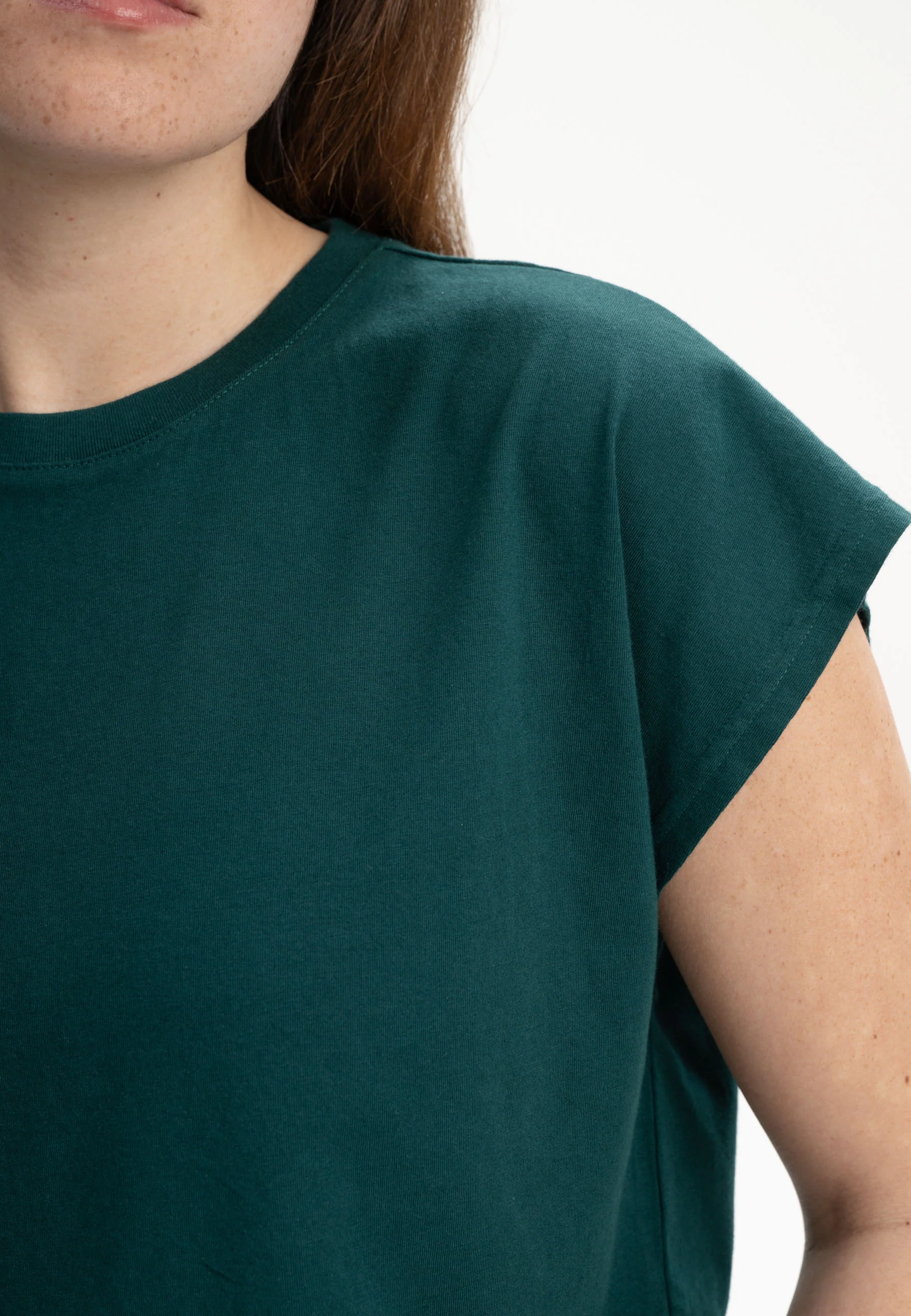 Cropped T-Shirt Style BHAMINI - Image 9