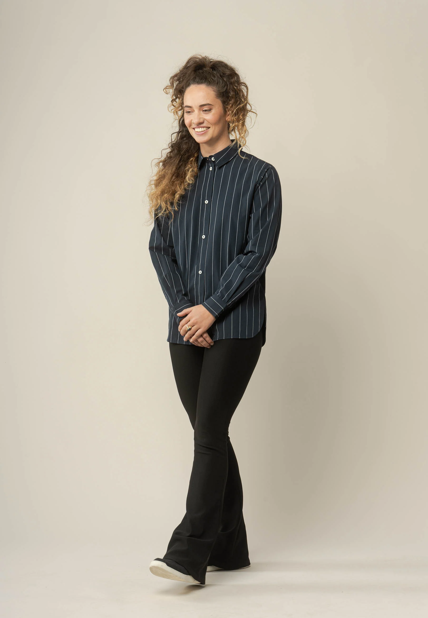 klassische Bluse Style NAINA - Image 8