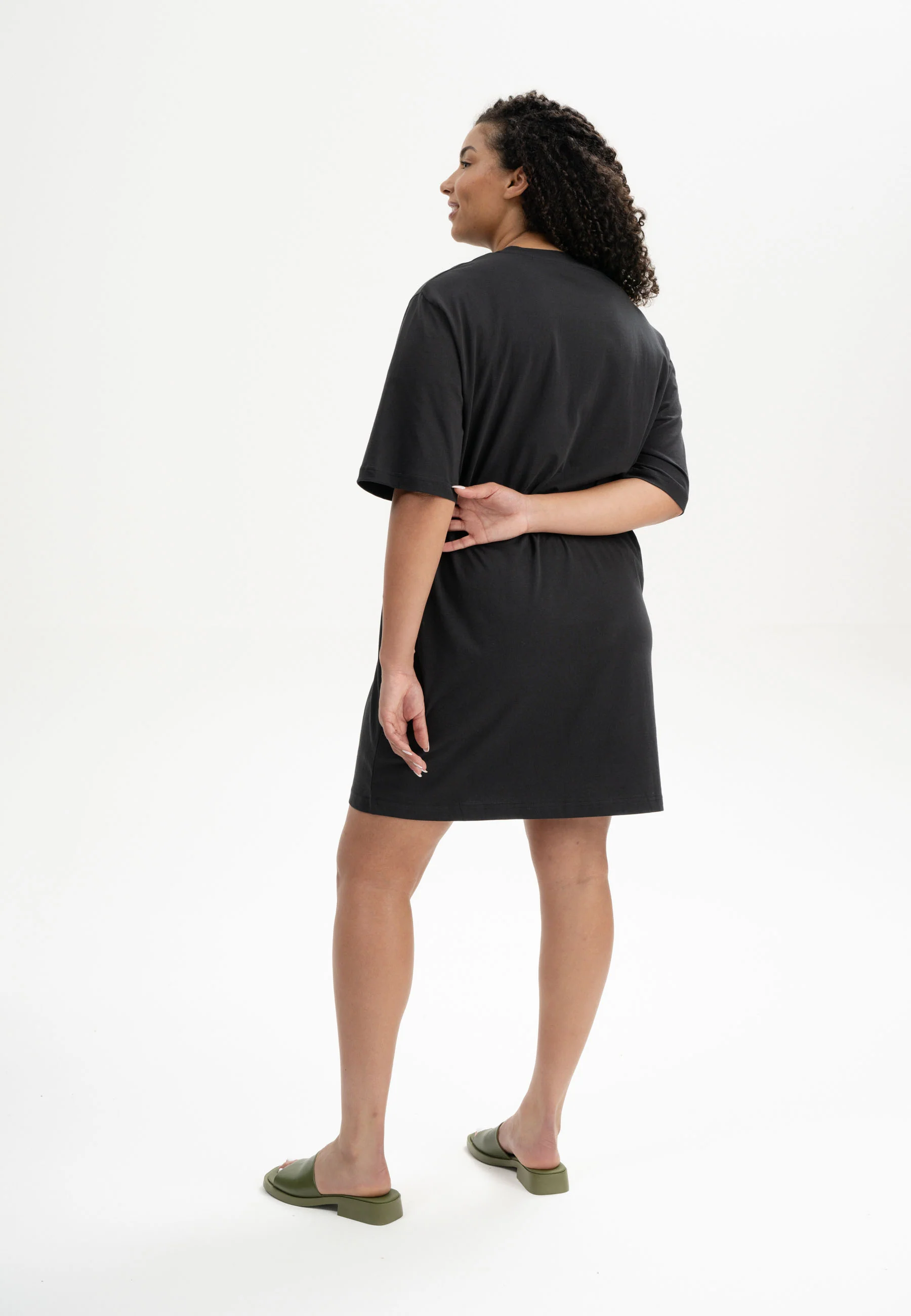 Oversized T-Shirt Kleid Style BAASU - Image 7