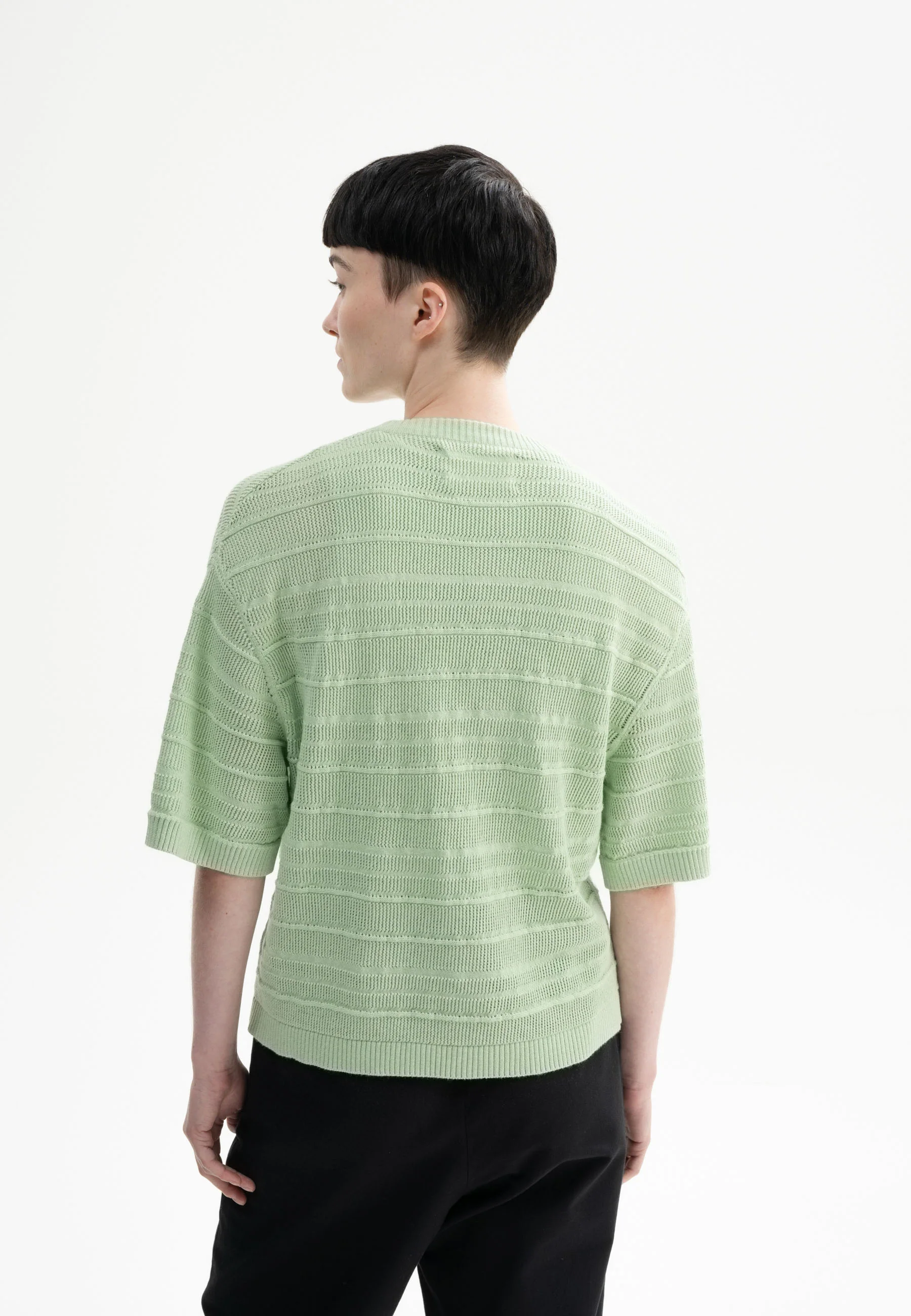 Strukturiertes Strick T-Shirt Style AROHI - Image 13