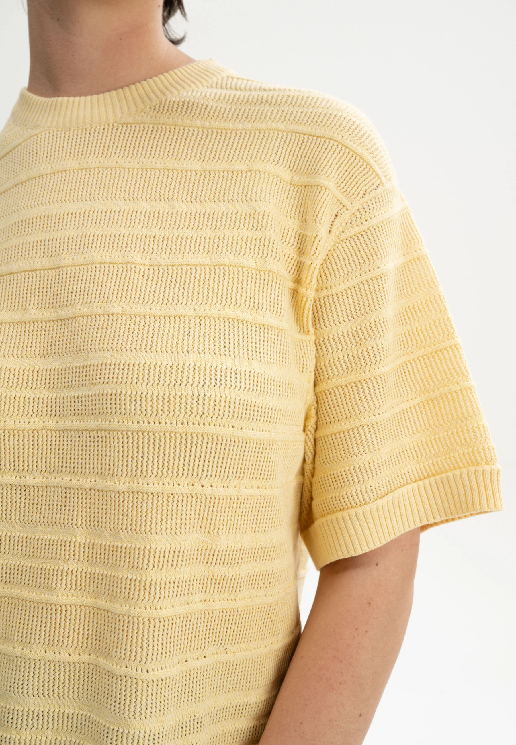 Strukturiertes Strick T-Shirt Style AROHI - Image 4